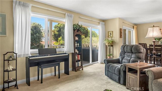 2401 Via Mariposa W 2A, Laguna Woods, CA 92637