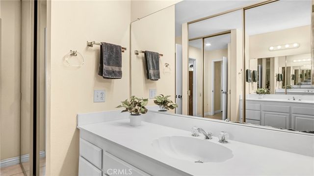 2401 Via Mariposa W 2A, Laguna Woods, CA 92637
