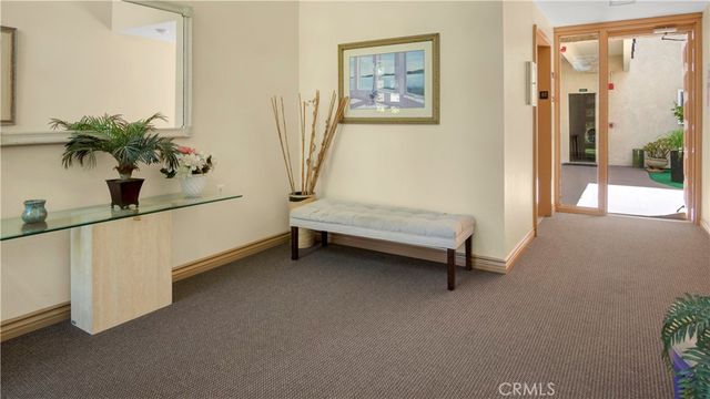 2401 Via Mariposa W 2A, Laguna Woods, CA 92637
