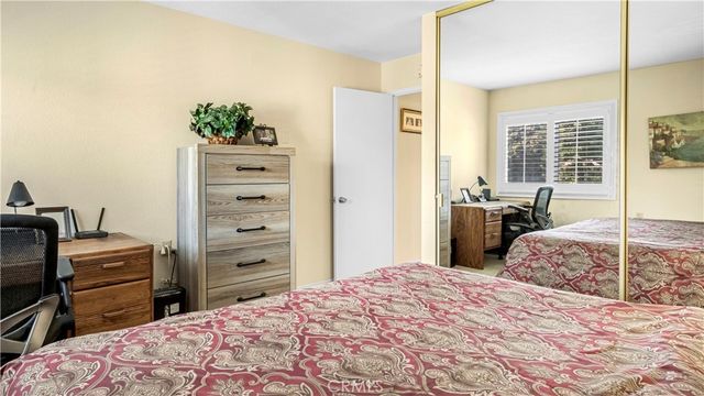 2401 Via Mariposa W 2A, Laguna Woods, CA 92637