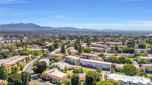 2401 Via Mariposa W 2A, Laguna Woods, CA 92637