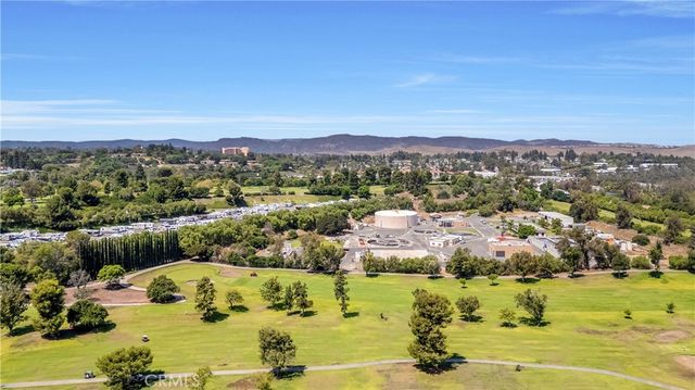 2401 Via Mariposa W 2A, Laguna Woods, CA 92637