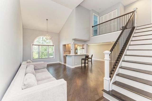 2716 Burton Drive, Westchester, IL 60154