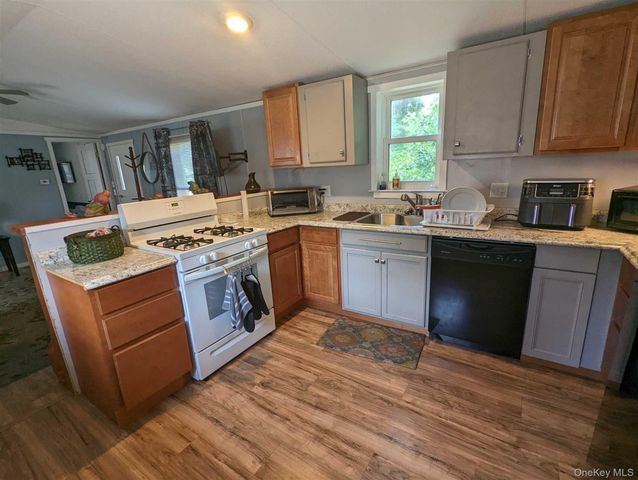 2898 Route 9W, New Windsor, NY 12553