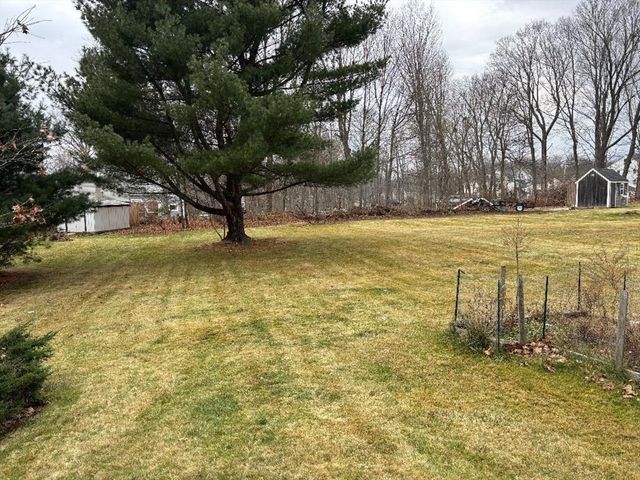 4 Elm A, Medway, MA 02053