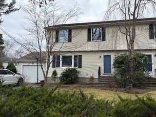 4 Elm A, Medway, MA 02053