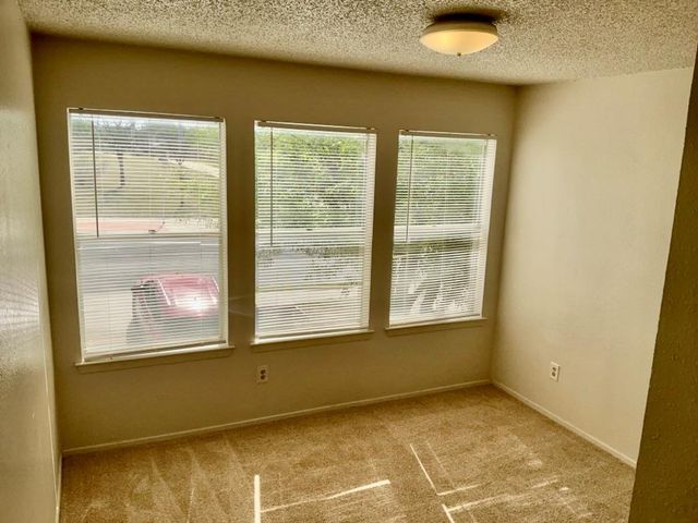 12120 Thompkins DR, Austin, TX 78753