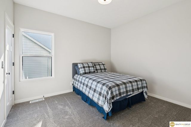 6302 S 200 Street, Omaha, NE 68135