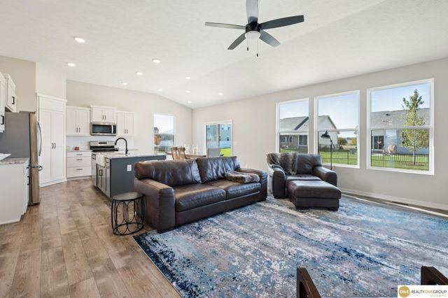 6302 S 200 Street, Omaha, NE 68135