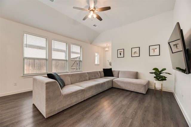 1321 Shire Drive, Aubrey, TX 76227