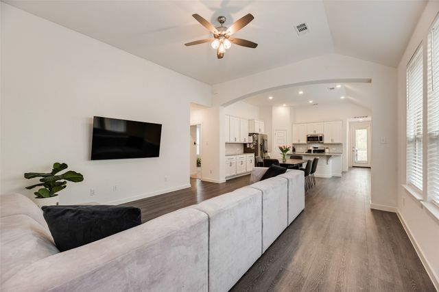 1321 Shire Drive, Aubrey, TX 76227