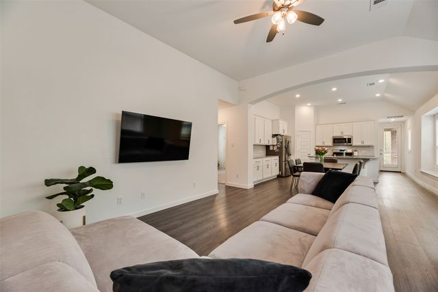 1321 Shire Drive, Aubrey, TX 76227