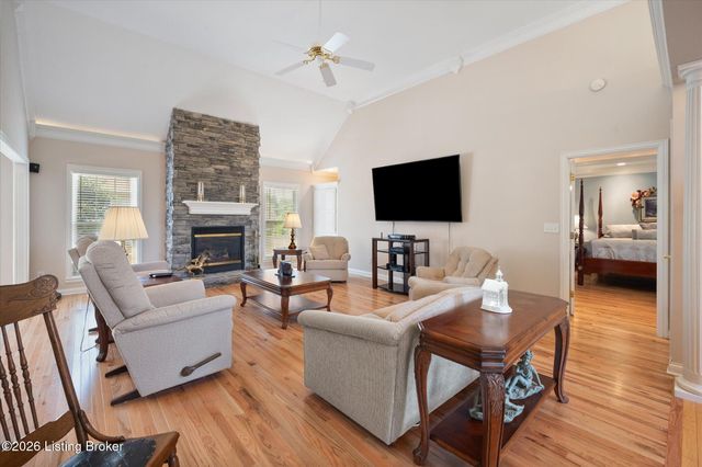 4124 Boones Grove Way, Jeffersontown, KY 40299