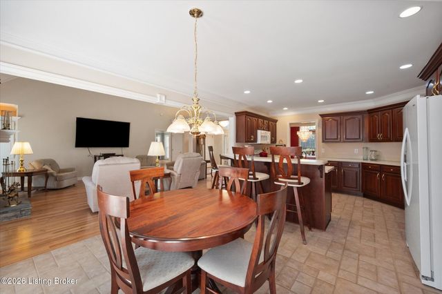 4124 Boones Grove Way, Jeffersontown, KY 40299