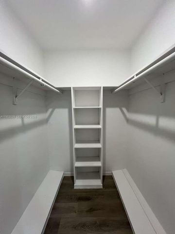 1236 NW 4th Ave 2, Fort Lauderdale, FL 33311