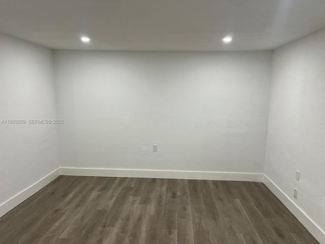 1236 NW 4th Ave 2, Fort Lauderdale, FL 33311