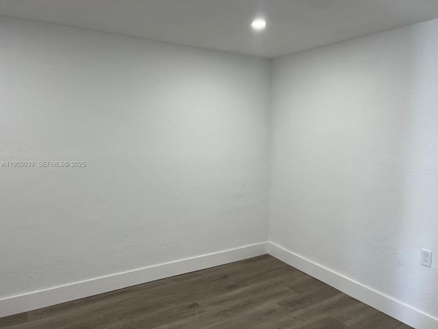 1236 NW 4th Ave 2, Fort Lauderdale, FL 33311