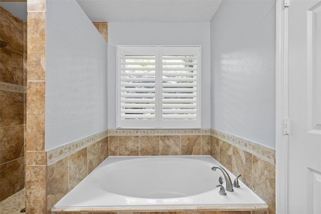 21 Long Hearth Place, The Woodlands, TX 77382