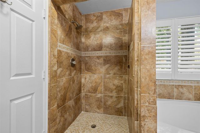 21 Long Hearth Place, The Woodlands, TX 77382