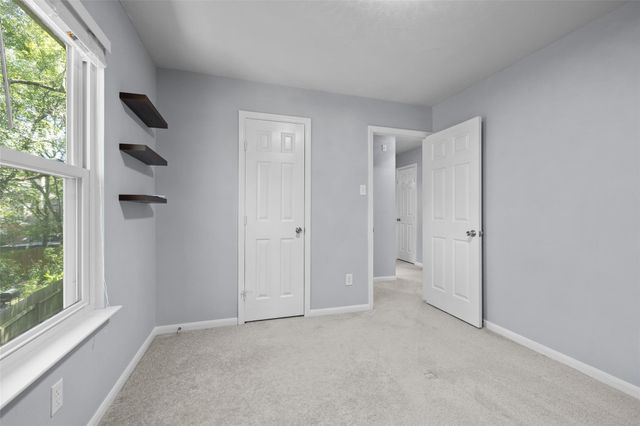 21 Long Hearth Place, The Woodlands, TX 77382