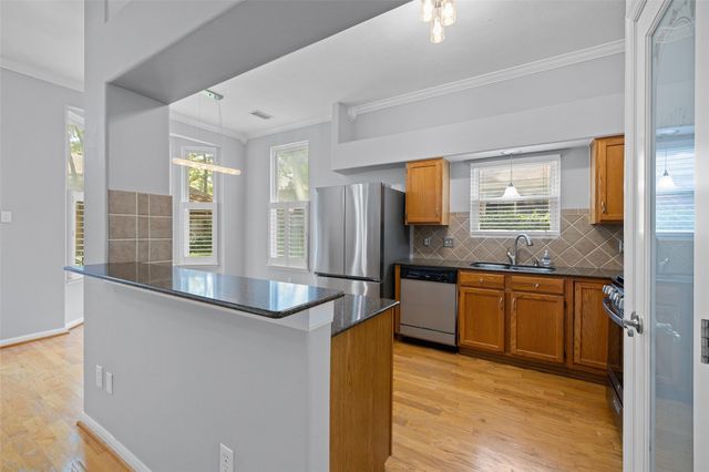 21 Long Hearth Place, The Woodlands, TX 77382