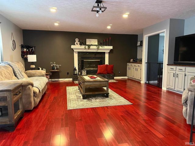 245 The Woods, Bedford, IN 47421