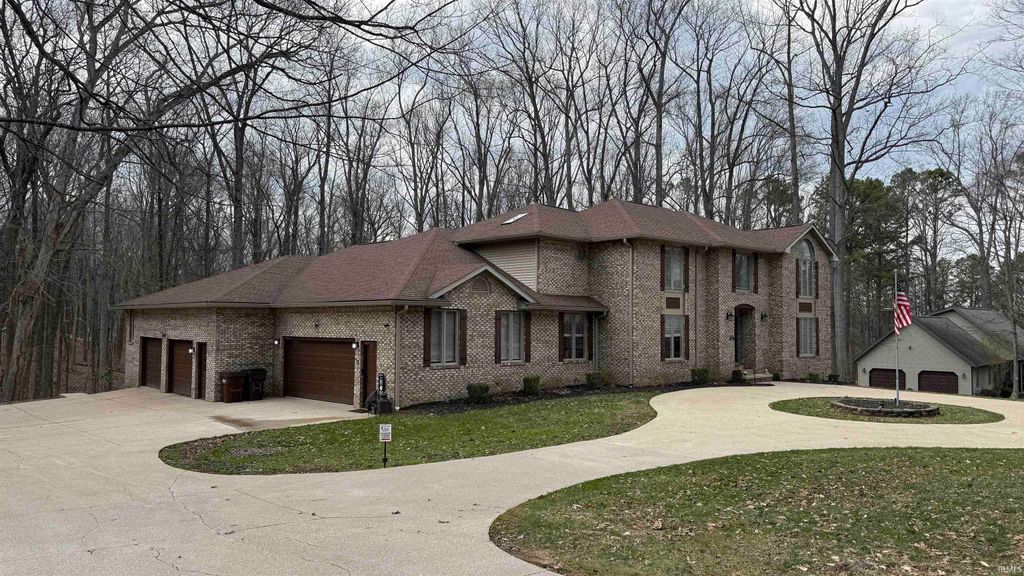 245 The Woods, Bedford, IN 47421