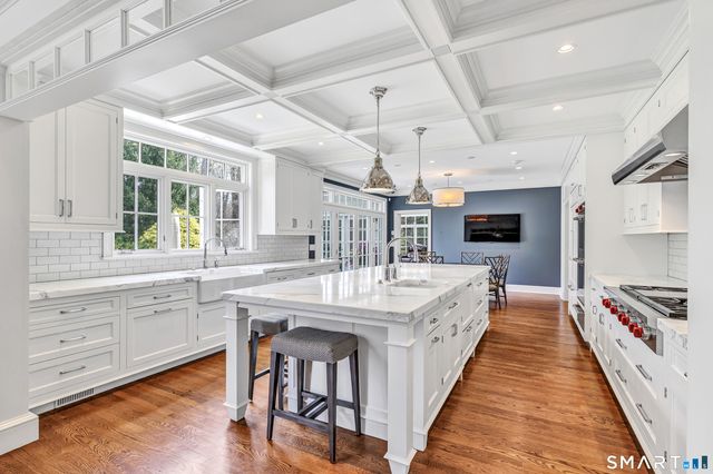 129 Quarter Horse Lane, Fairfield, CT 06824