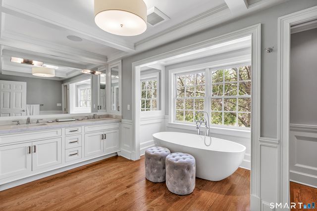 129 Quarter Horse Lane, Fairfield, CT 06824