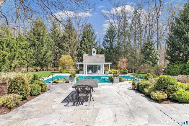 129 Quarter Horse Lane, Fairfield, CT 06824