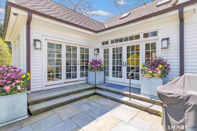 129 Quarter Horse Lane, Fairfield, CT 06824