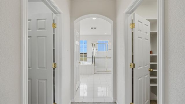 15620 Harry Lind RD, Elgin, TX 78621