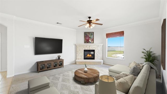 15620 Harry Lind RD, Elgin, TX 78621