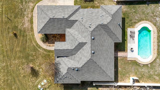 15620 Harry Lind RD, Elgin, TX 78621