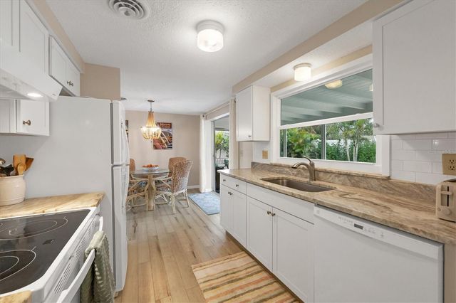 114 LEE CIRCLE, Englewood, FL 34223