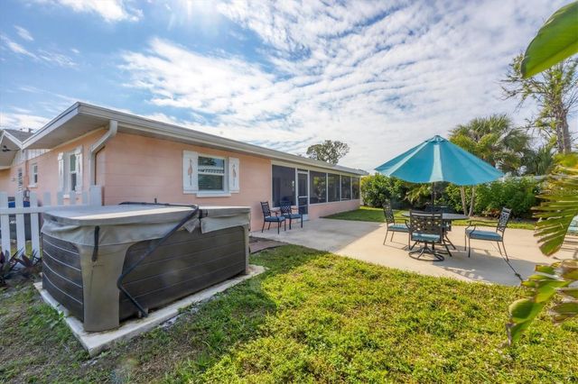 114 LEE CIRCLE, Englewood, FL 34223