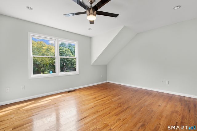 10 Edgehill Circle 10, Monroe, CT 06468
