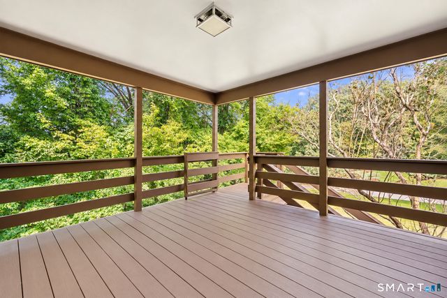 10 Edgehill Circle 10, Monroe, CT 06468
