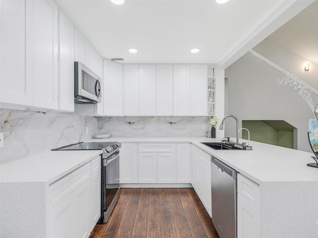 1716 E Parker Road, Plano, TX 75074