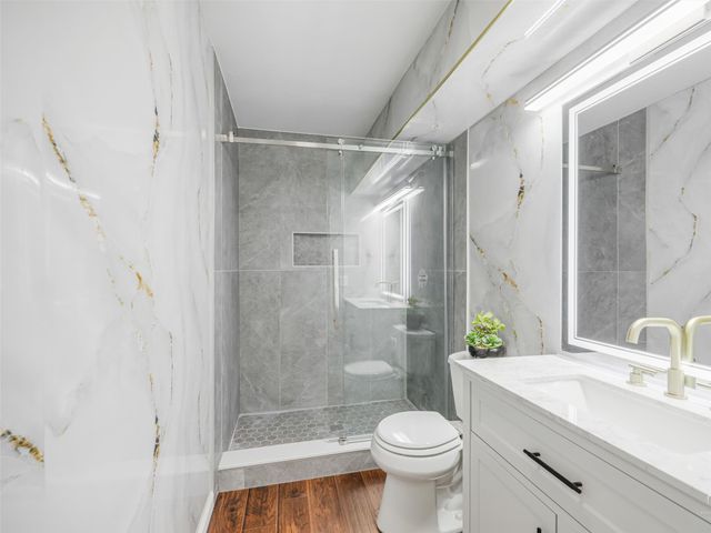 1716 E Parker Road, Plano, TX 75074