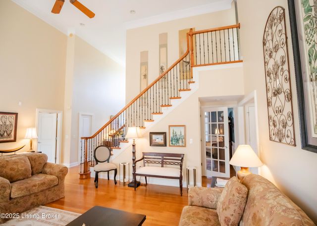 1021 Windsor Dr, Shelbyville, KY 40065