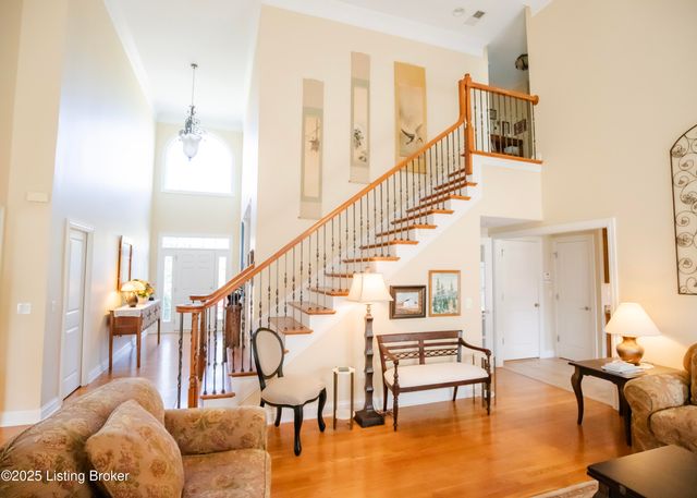 1021 Windsor Dr, Shelbyville, KY 40065