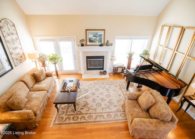 1021 Windsor Dr, Shelbyville, KY 40065