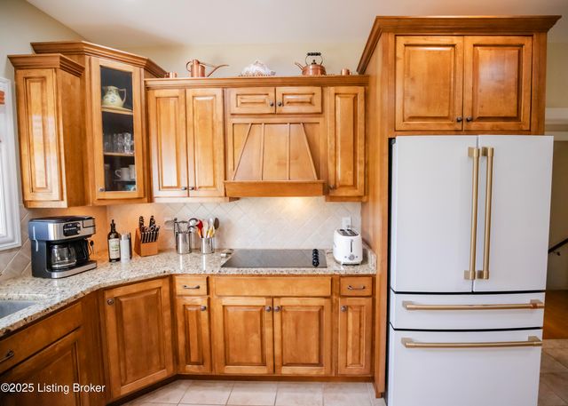 1021 Windsor Dr, Shelbyville, KY 40065