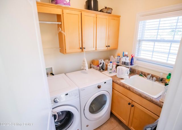 1021 Windsor Dr, Shelbyville, KY 40065