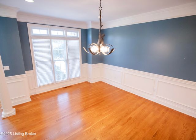 1021 Windsor Dr, Shelbyville, KY 40065