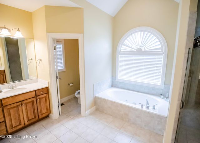 1021 Windsor Dr, Shelbyville, KY 40065