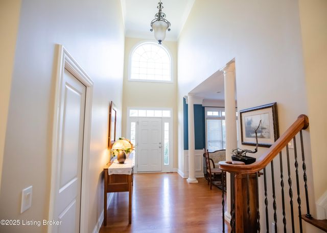 1021 Windsor Dr, Shelbyville, KY 40065