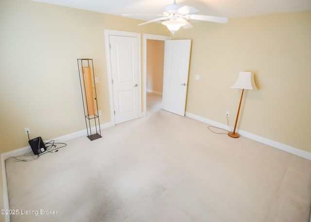 1021 Windsor Dr, Shelbyville, KY 40065