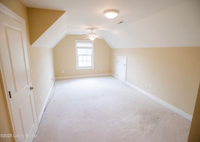 1021 Windsor Dr, Shelbyville, KY 40065